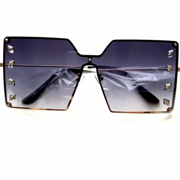 🔥BLING🆕BLACK SQUARE RHINESTONE SUNGLASSES - Picture 4 of 4